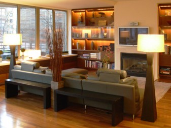 <h3> Chelsea Condo</h3> <a href="http://standing.com/758">0323-01</a>