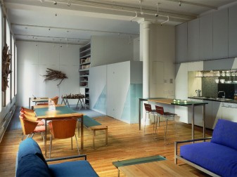 <h3> Sculpture Studio</h3> <a href="http://standing.com/847">9416-06</a>